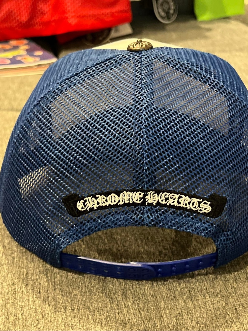 trucker hat - Picture 2 of 3